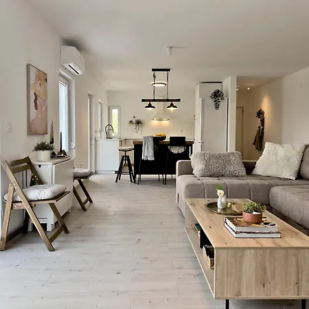 Mali Raj Апартаменты *