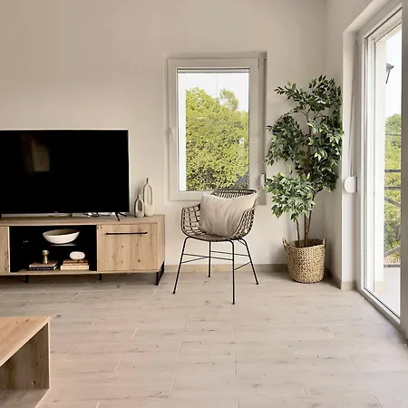 Mali Raj Lejlighed *