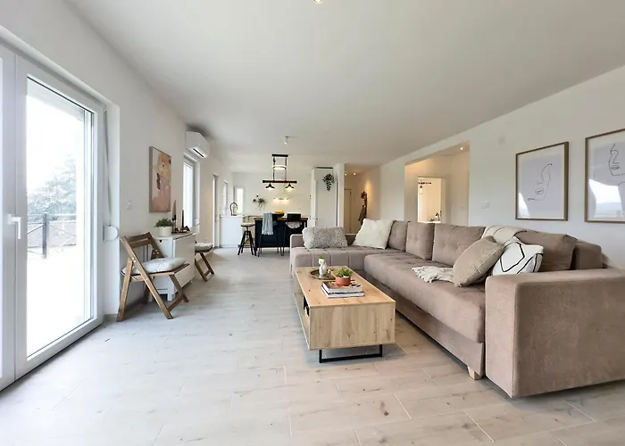 Апартаменты Mali Raj Mala Ivanca