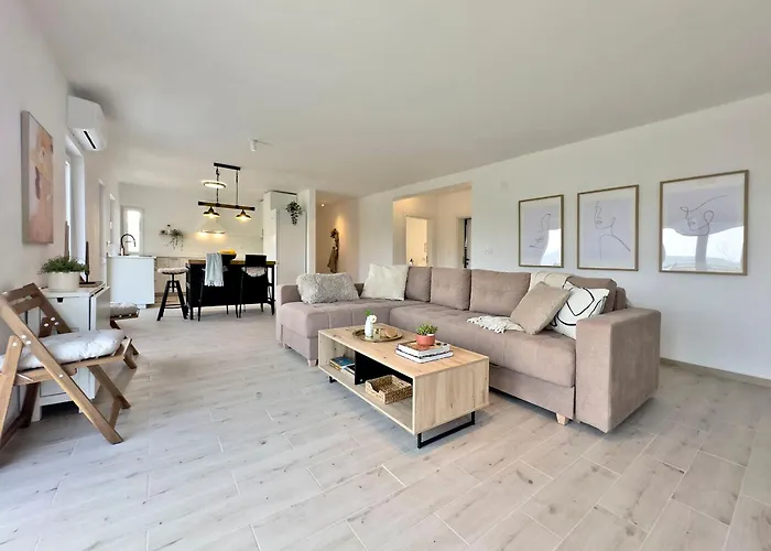 Mali Raj Апартаменты Mala Ivanca