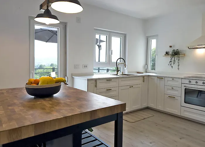 Апартаменты Mali Raj Mala Ivanca