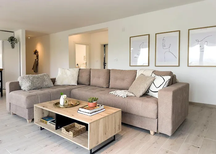 Апартаменты Mali Raj *